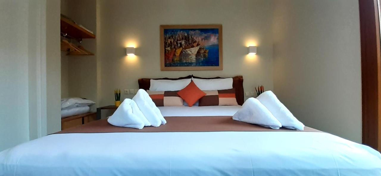 Andros 4 All Seasons Villas & Suites Ormos  ภายนอก รูปภาพ