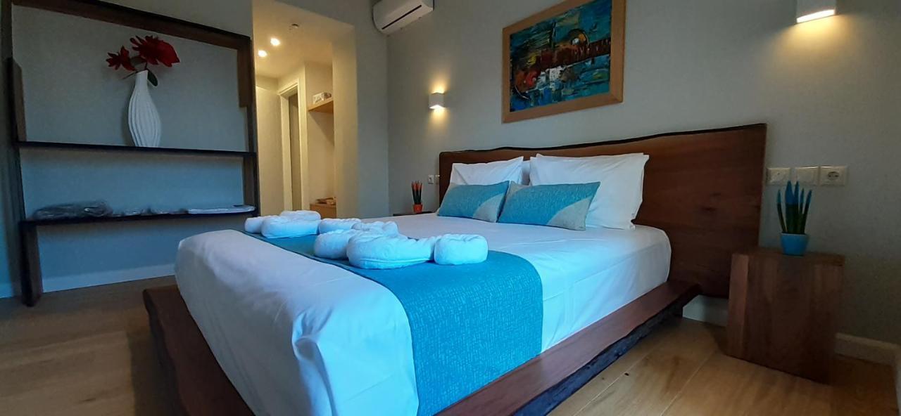 Andros 4 All Seasons Villas & Suites Ormos  ภายนอก รูปภาพ
