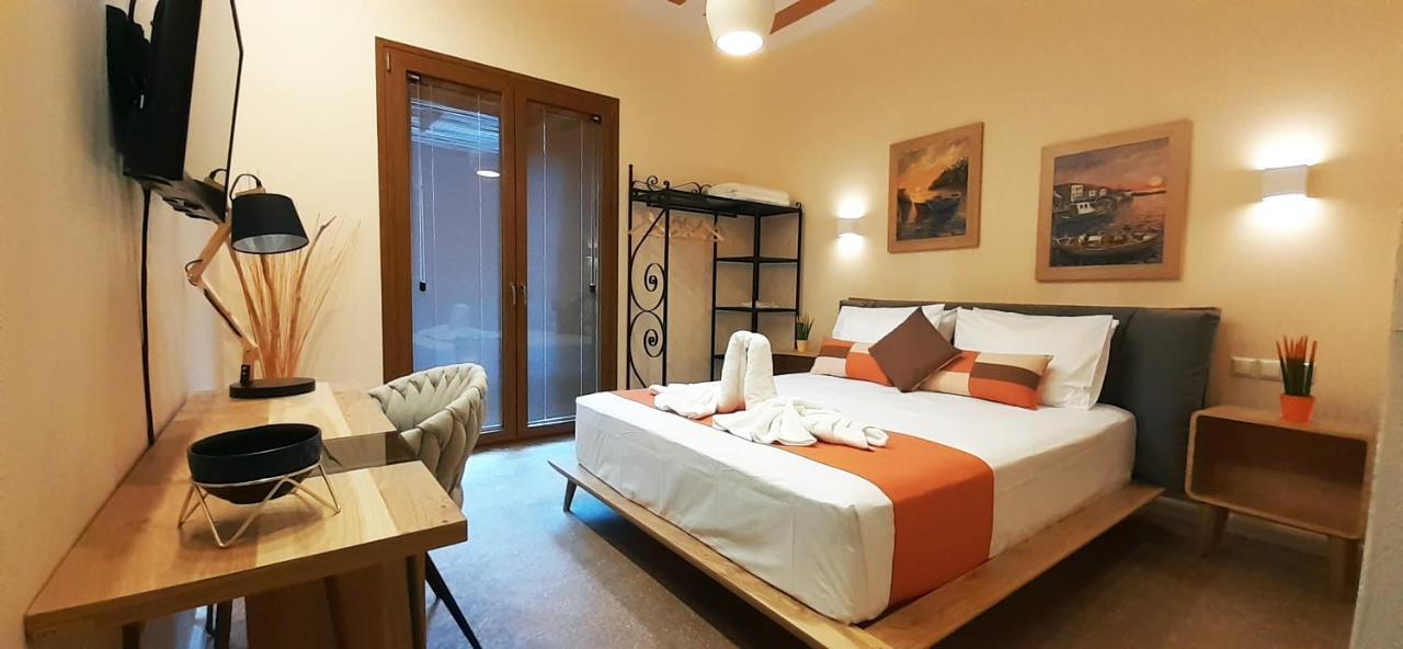 Andros 4 All Seasons Villas & Suites Ormos  ภายนอก รูปภาพ