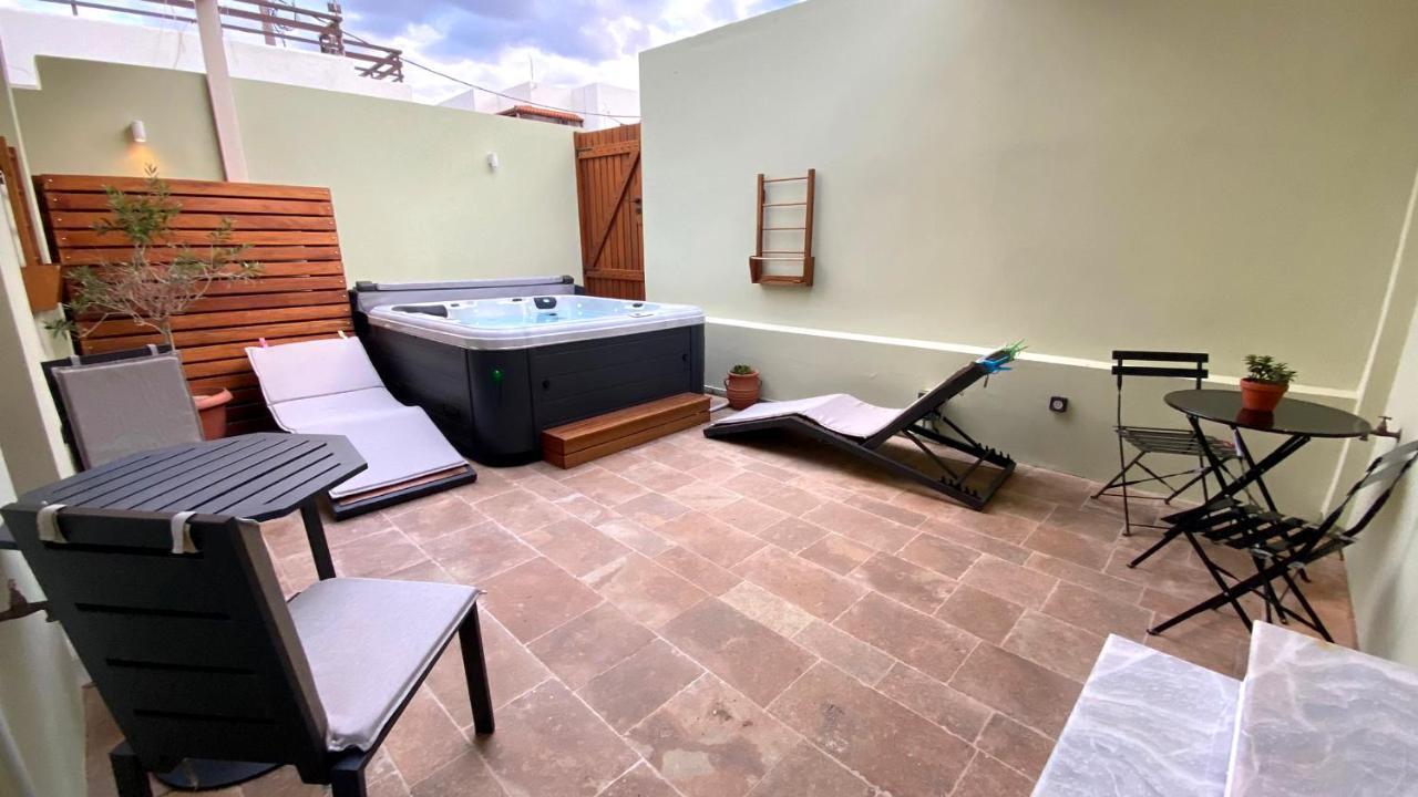 Andros 4 All Seasons Villas & Suites Ormos  ภายนอก รูปภาพ