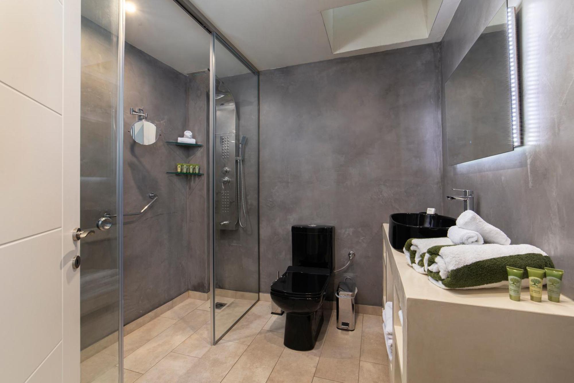 Andros 4 All Seasons Villas & Suites Ormos  ภายนอก รูปภาพ