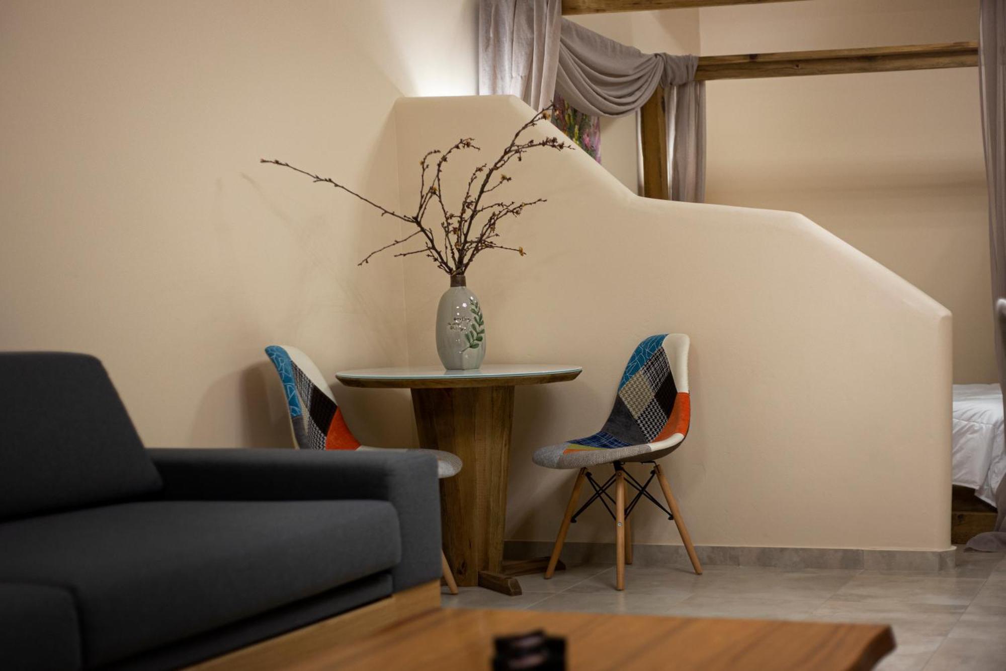 Andros 4 All Seasons Villas & Suites Ormos  ภายนอก รูปภาพ